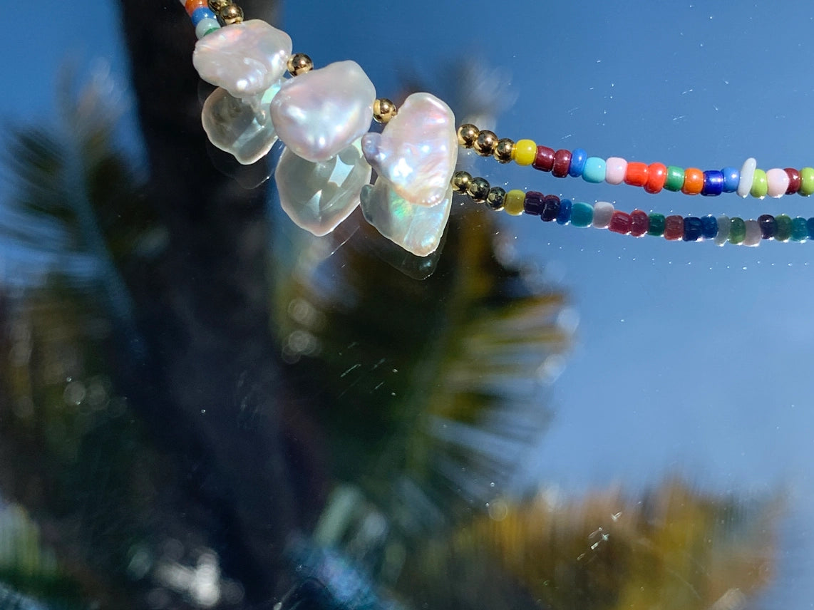 Dainty Beaded Necklace w/Pearls