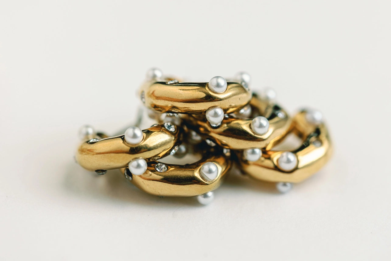 Diamond & Pearl Huggie