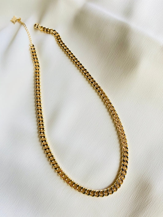 Este Cuban Chain Necklace