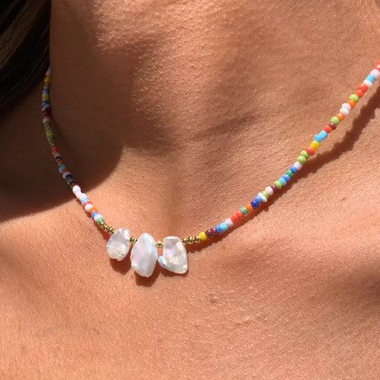 Dainty Beaded Necklace w/Pearls