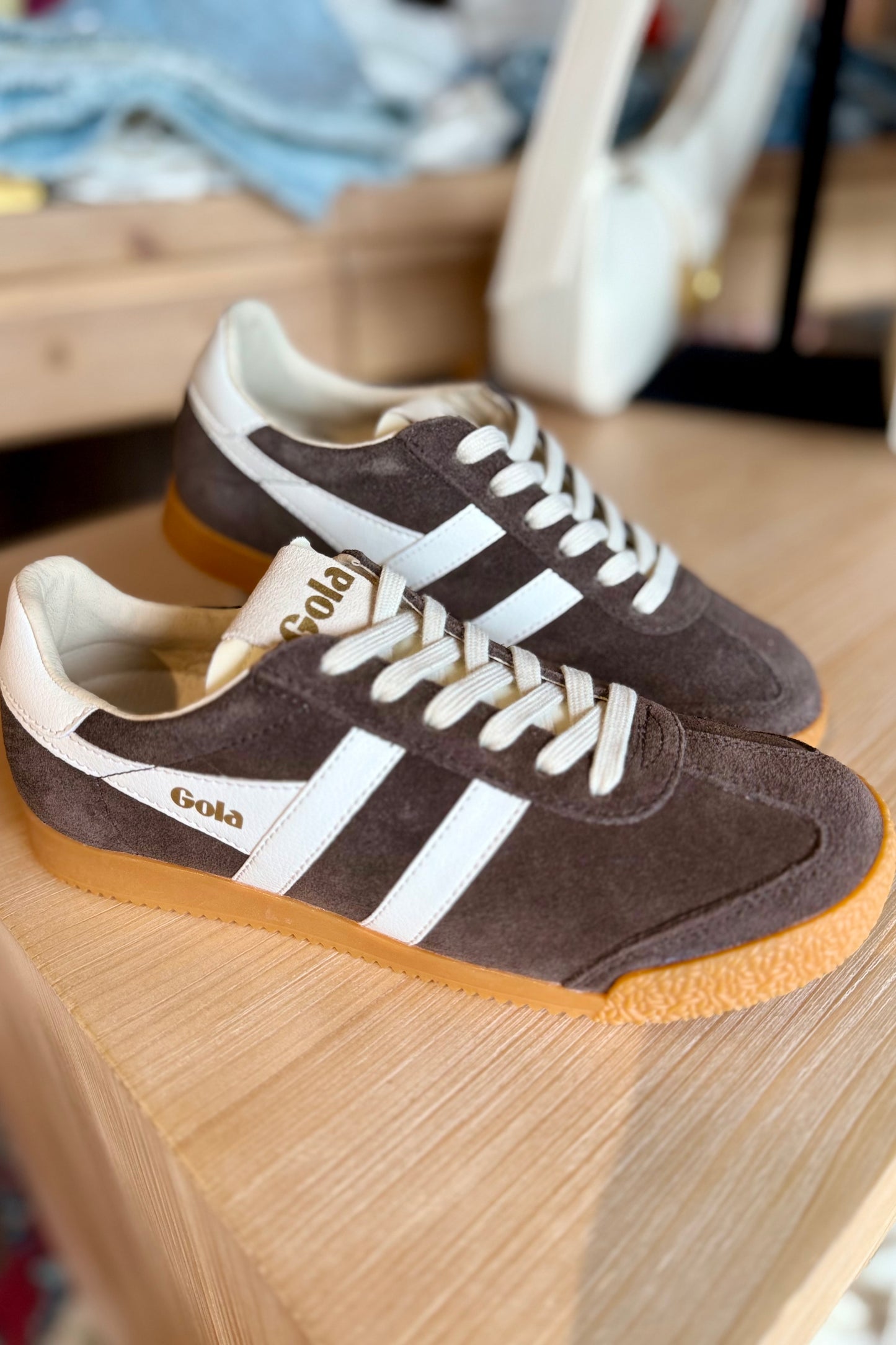 Elan Sneakers