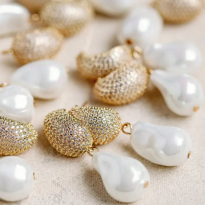 Vintage Glam Pearl Drop