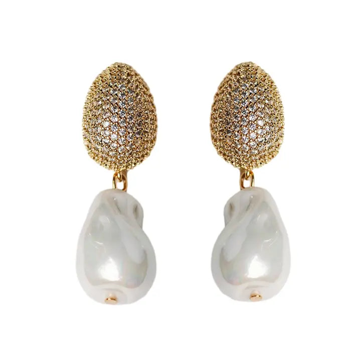 Vintage Glam Pearl Drop