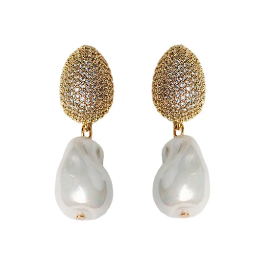 Vintage Glam Pearl Drop