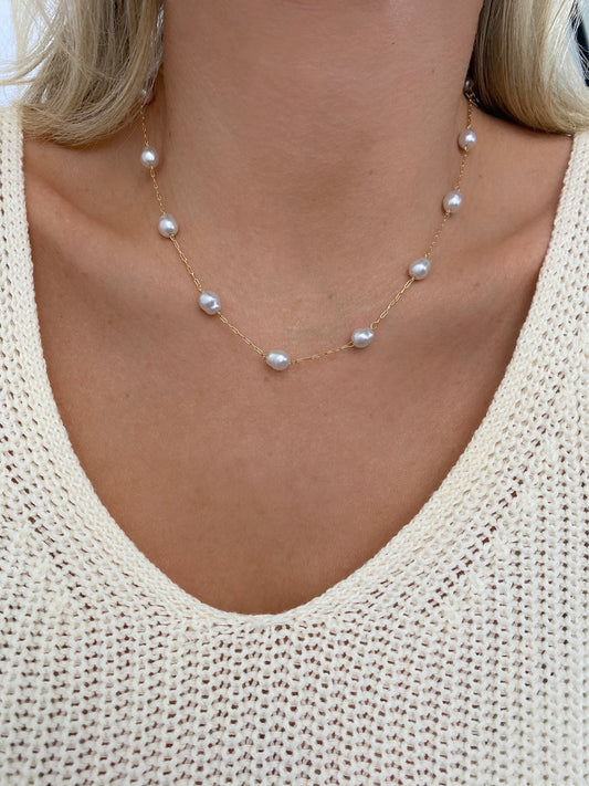 Catch Waves Necklace