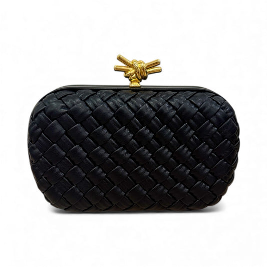 The Knot Clutch