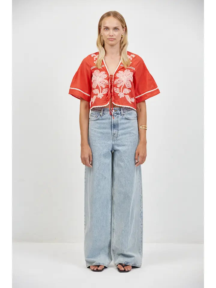 Embroidered V Neck Short Sleeve Crop