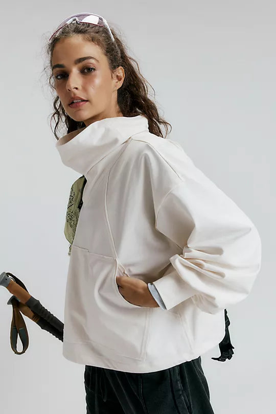 Landslide Pullover